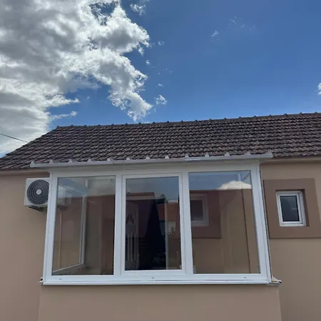 M&p Flyinn Podgorica