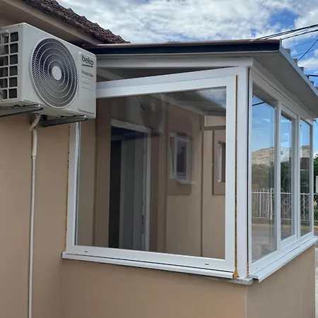 M&p Flyinn Daire Podgoriçe